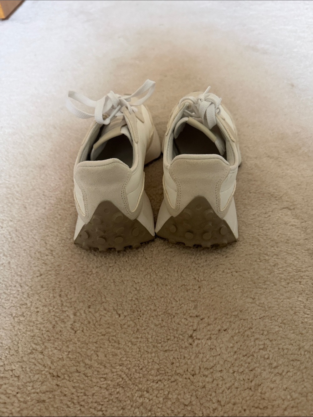 New Balance Beige and White Women's Sneakers - Picture 4 of 5